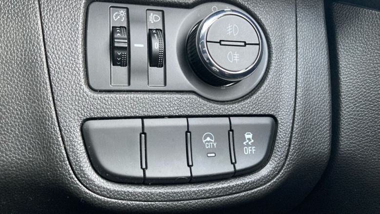 Vauxhall Viva 1.0 [73] SE 5dr Petrol Hatchback